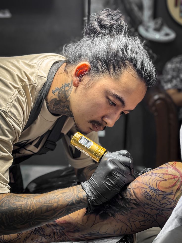Raka - Tattoo Artist